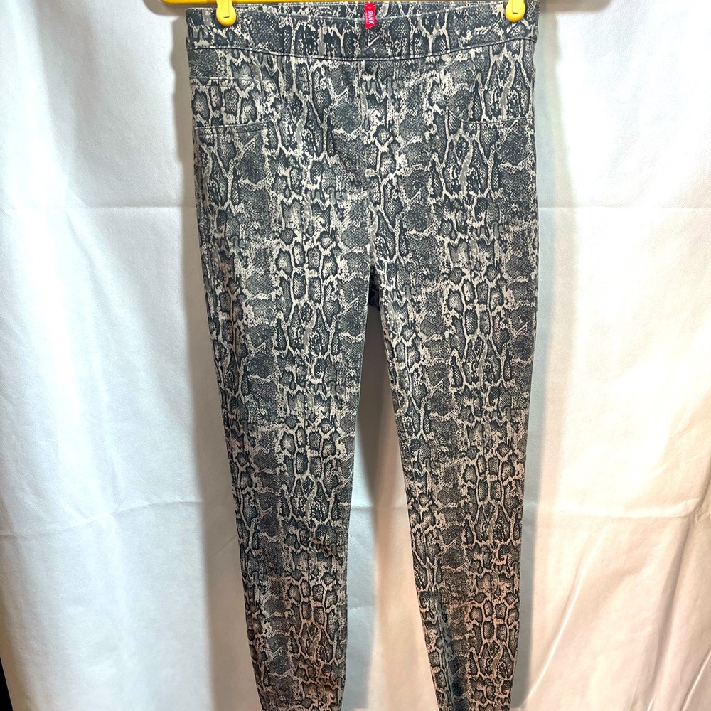 Spanks Jean - Ish Ankle length Desert Animal Print size medium